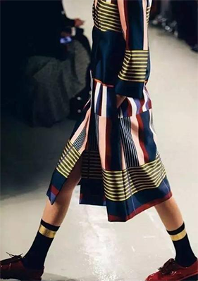 15路站牌袜饰美学产品展示