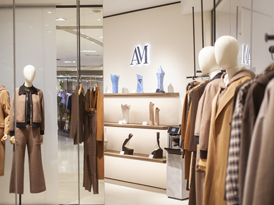 AM服装陈列展示滚动