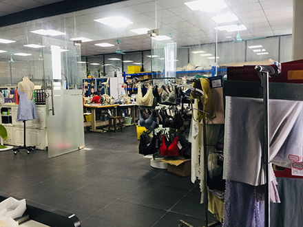 狄梵思黛办公车间