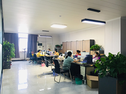 狄梵思黛办公车间