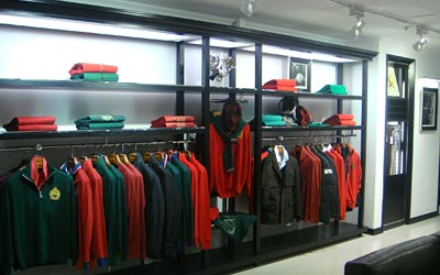 乔治·汤米终端形象