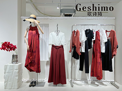 歌诗陌女装店铺图