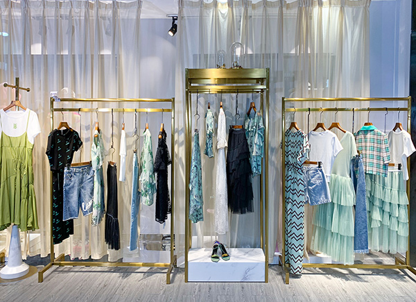 亮点国际店铺展示