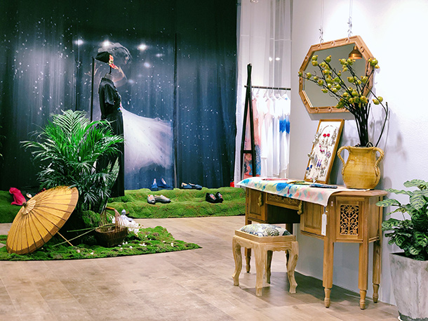 雀云裳店铺展示