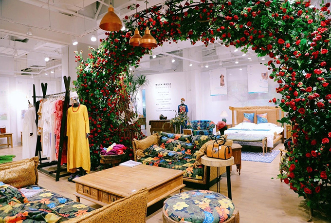 雀云裳店铺展示