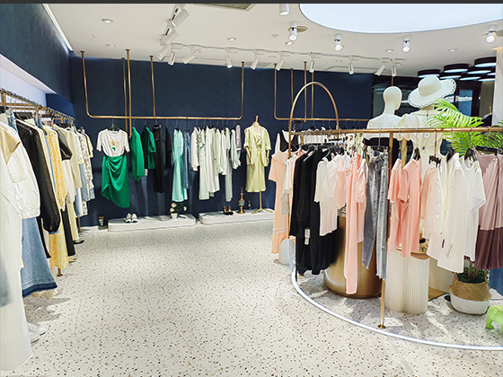 莎斯莱思终端形象