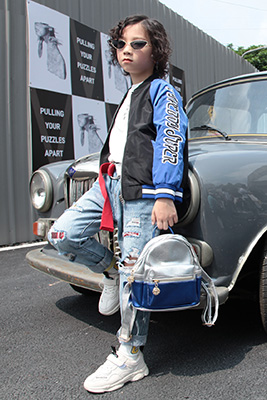 形仔童装产品图