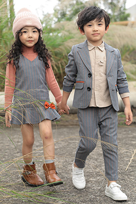 形仔童装产品图