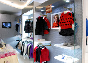 唯路易VIV&LUL童装品牌,店铺展示