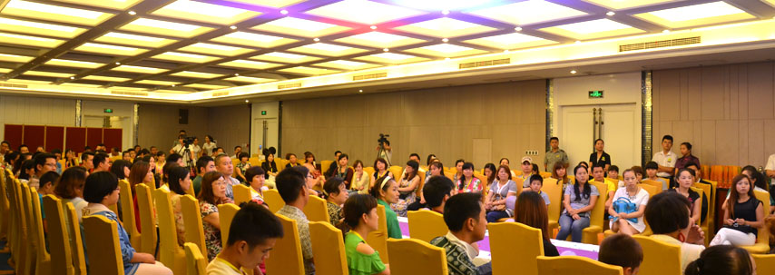 加盟耶丽雅   财富与您随行