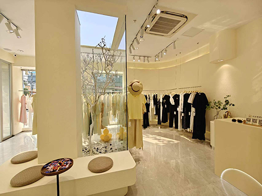 以文女装店铺图